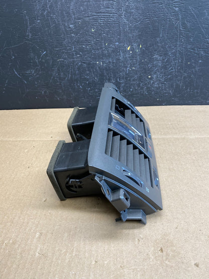 2006 to 2011 Cadillac DTS Dash Center Air Vent Heater Bezel ac6257 DG1