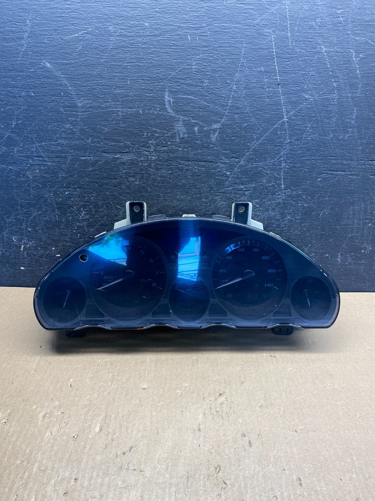 2008 to 2012 Buick Enclave Instrument Gauge Cluster Speedometer AG18750