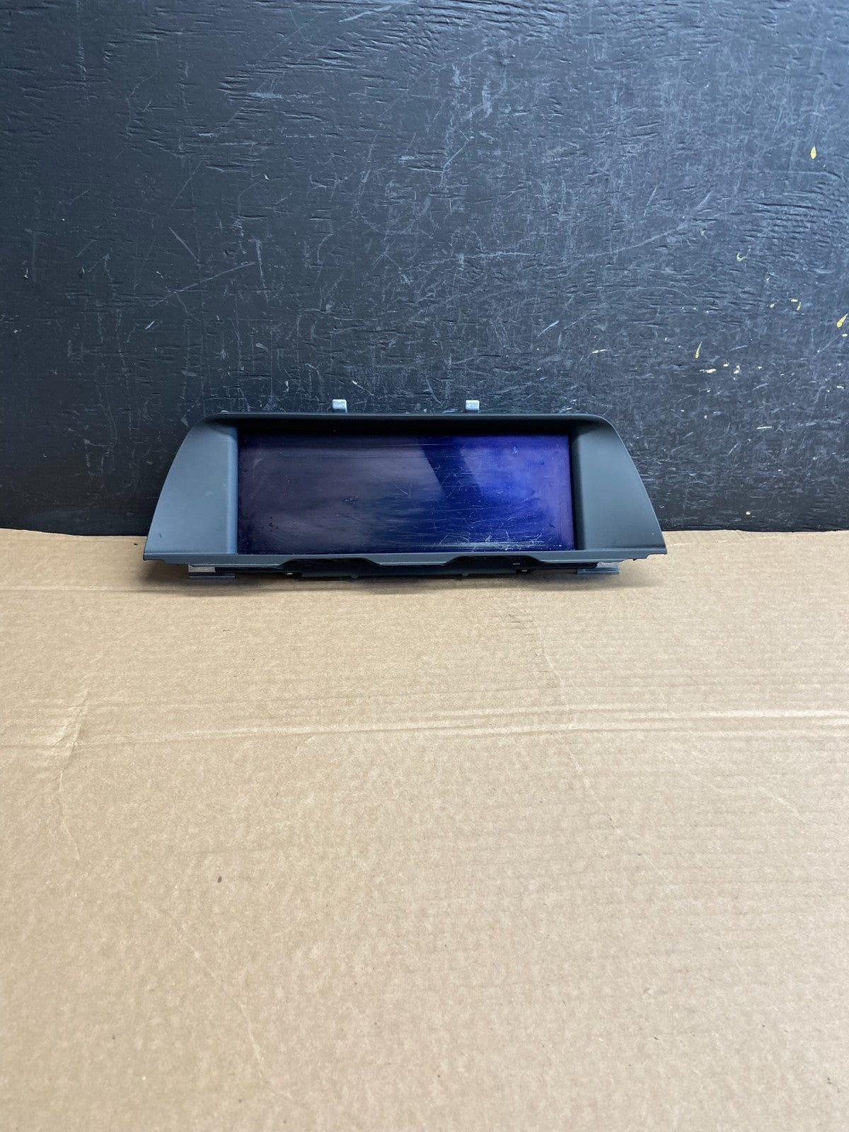 2012-2013 BMW F10 528i 550i Central Information Display Monitor Screen AF2401 DG0