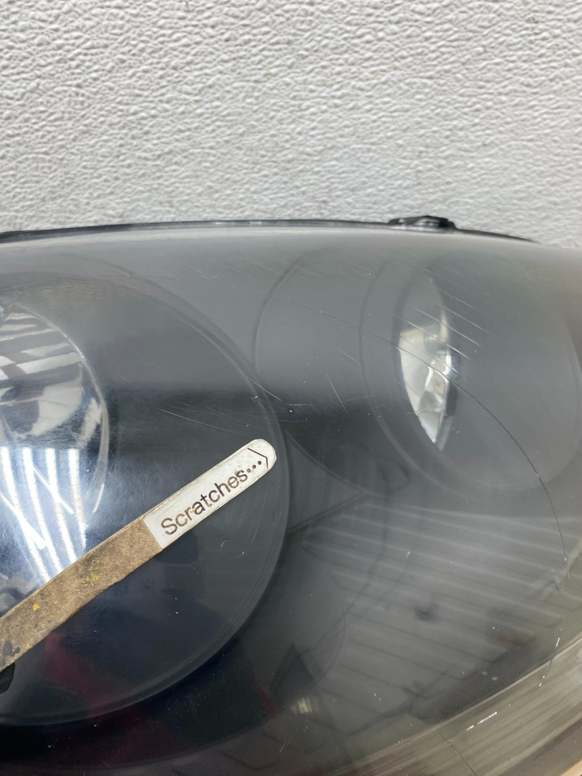 2005 to 2010 Volkswagen Jetta Left+Right Side Headlights Halogen AE7135 DW4