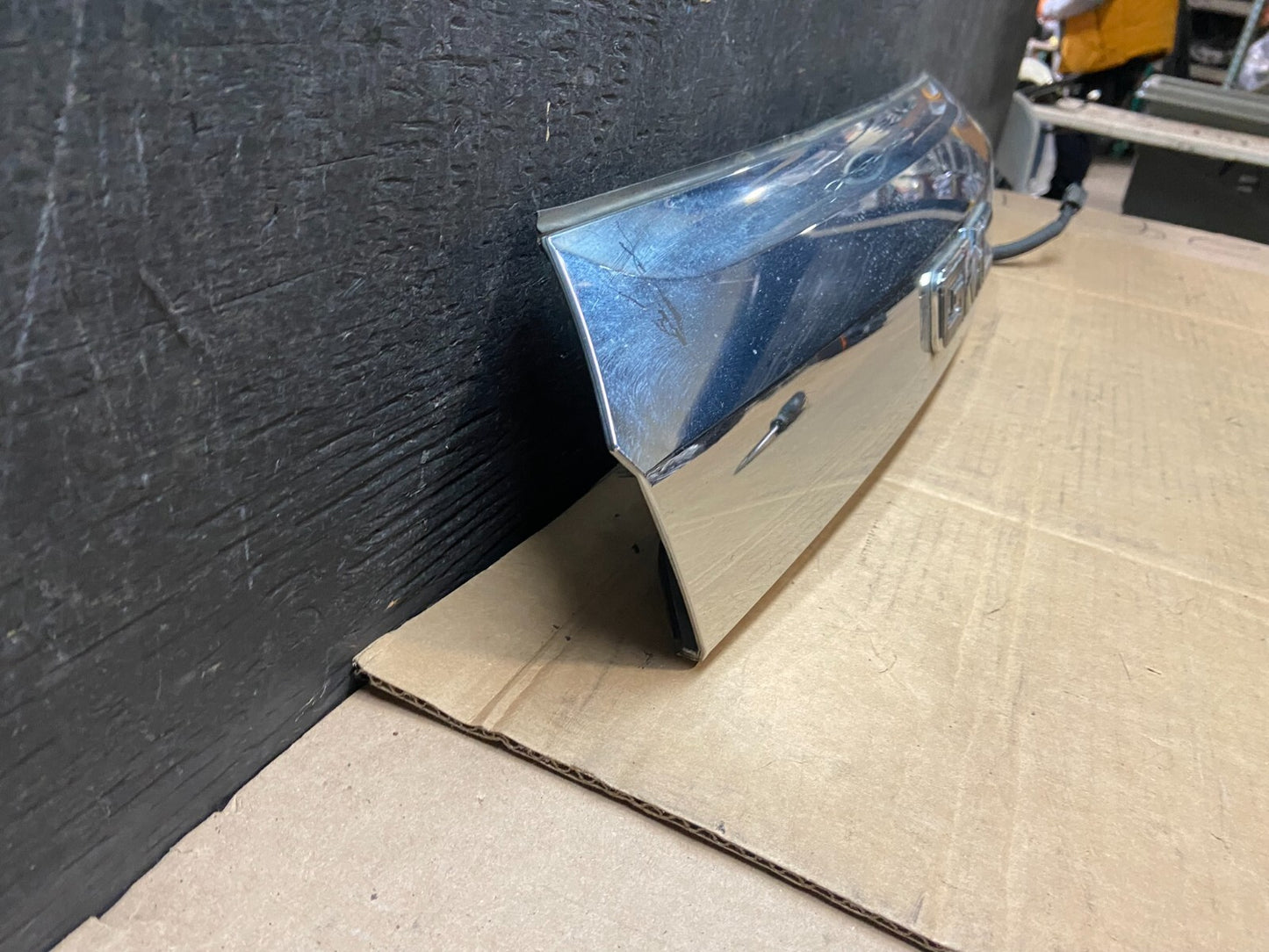 2011-2015 GMC Terrain Tailgate Liftgate Chrome Molding with Camera i2854 PS2