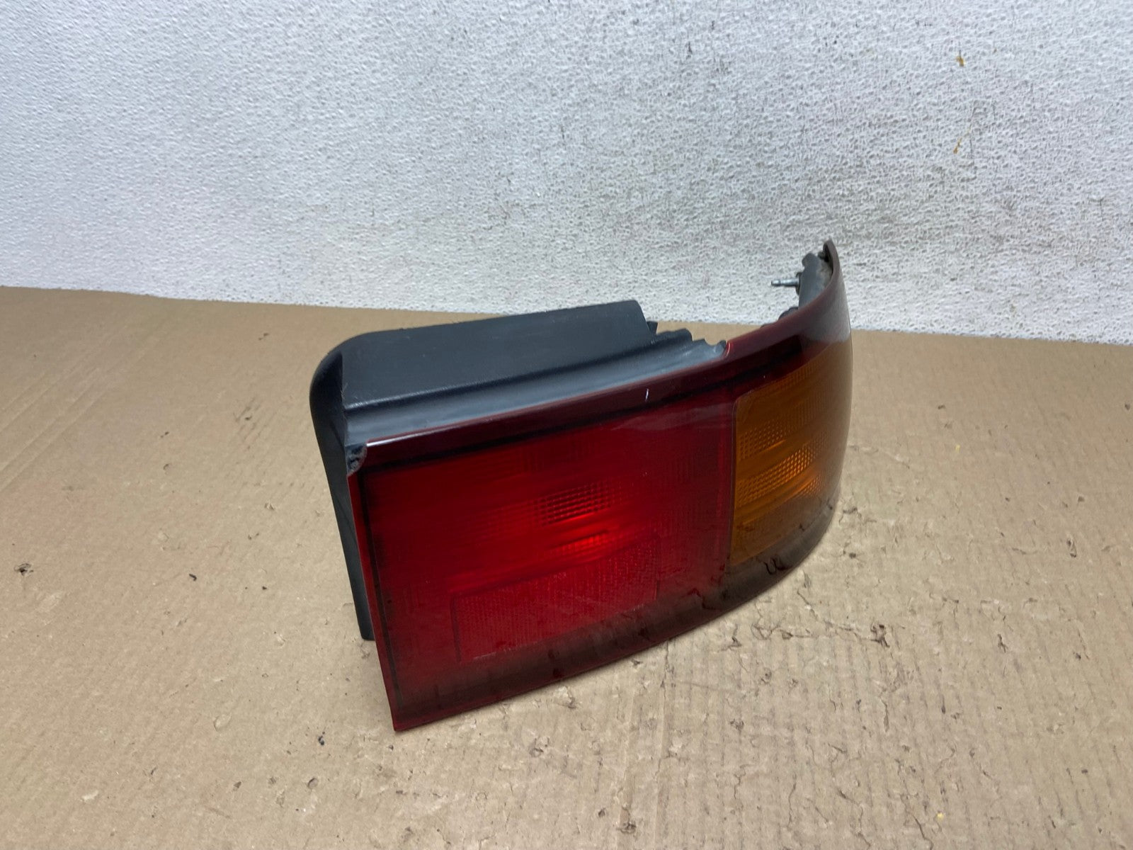 1995 - 1996 Toyota Camry Sedan Right Passenger Tail Light Lamp AE9834 LK2