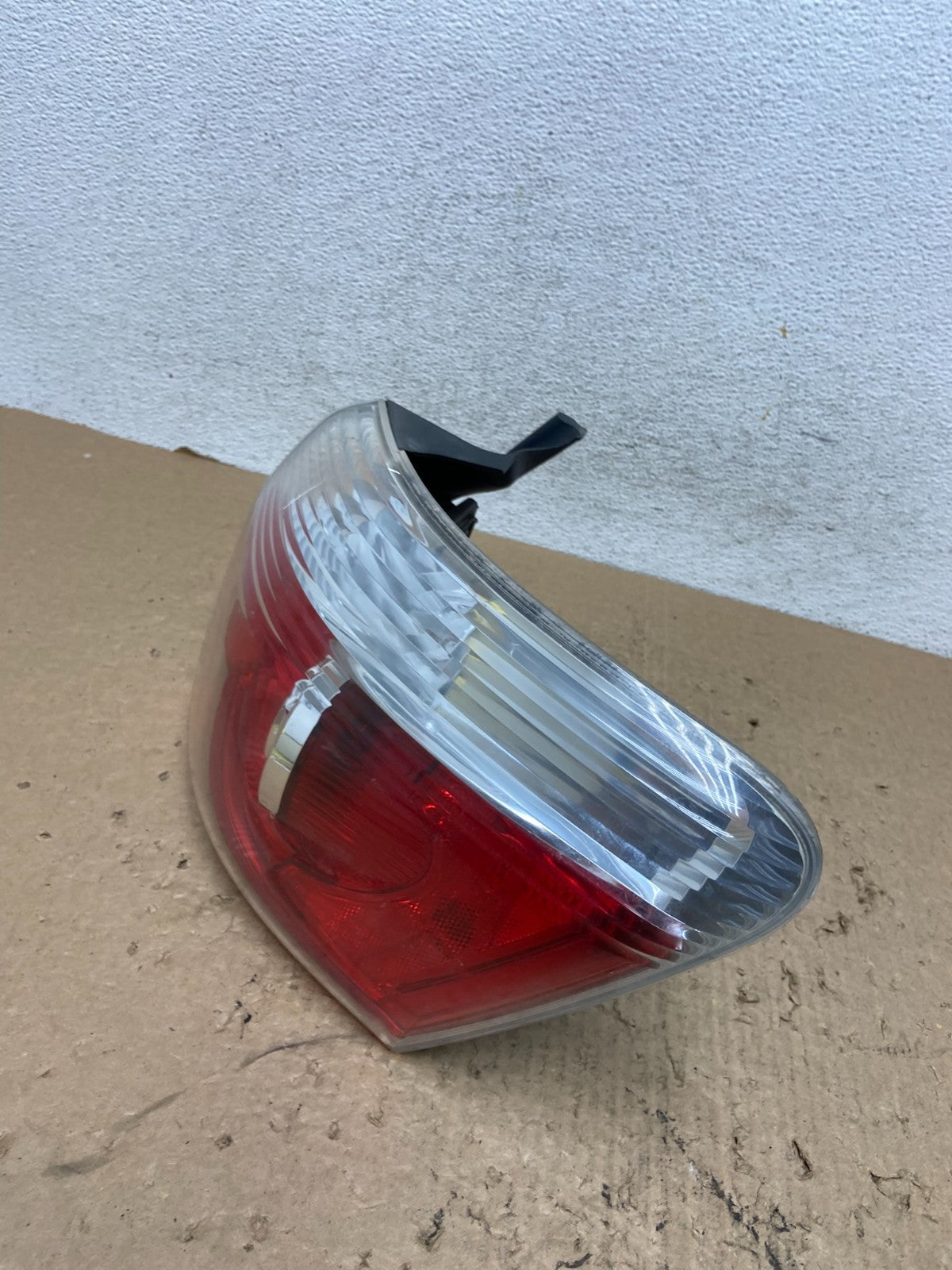 2007 to 2012 GMC Acadia Halogen Tail Light Right Passenger RH Side AF8370 DW1