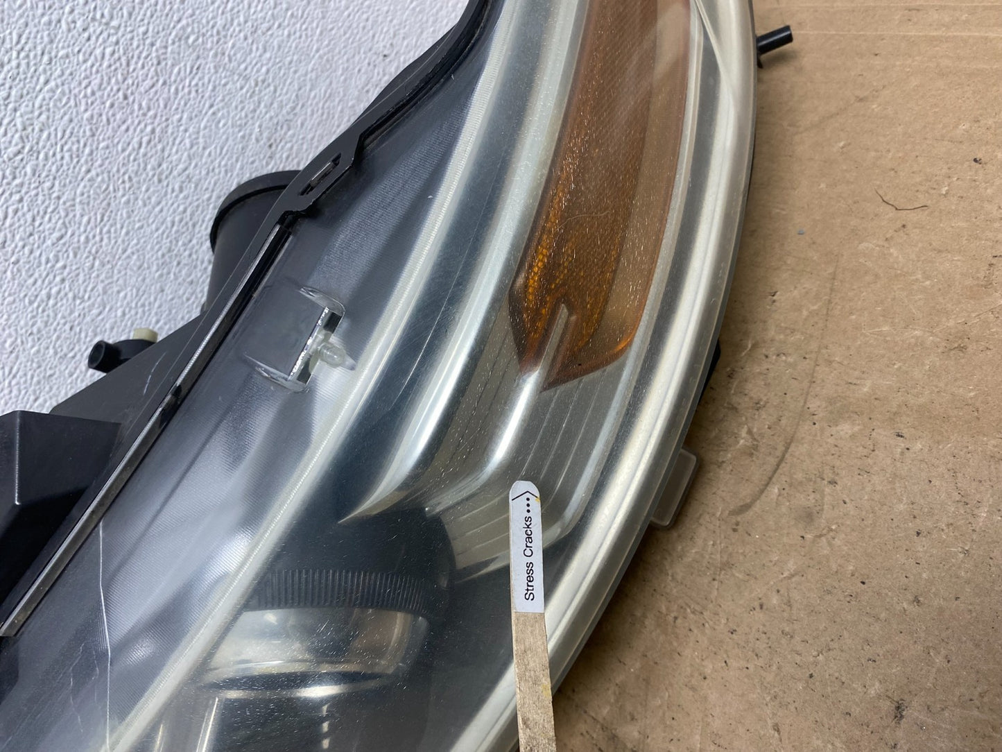 2010 2011 2012 Ford Taurus Left Driver LH Halogen Headlight AC5757 DW4