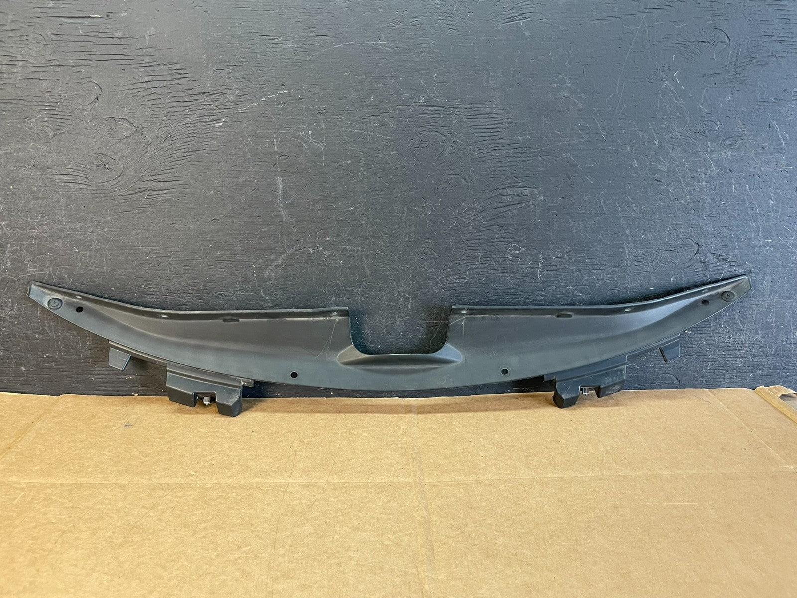 2011-2015 Hyundai Sonata Hybrid Front Bumper Radiator Cover Grille AE0870 DG0