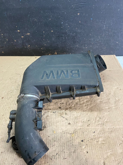 2007 to 2010 BMW X5 Air Intake Cleaner Filter Housing Box OEM O0618 DG1