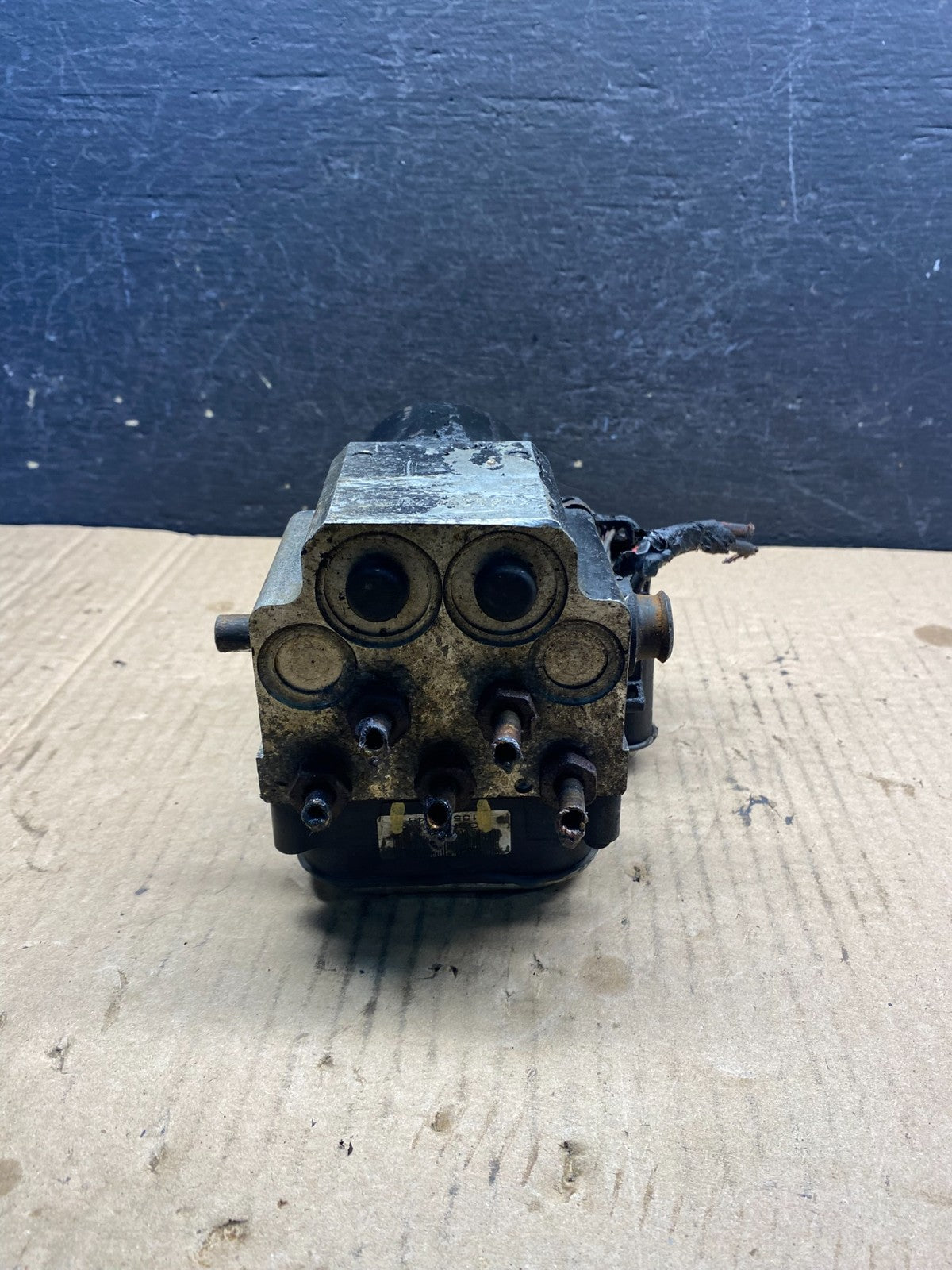 2003 - 2005 Chevrolet Silverado GMC Sierra ABS Anti-Lock Brake Module af6921 DG3