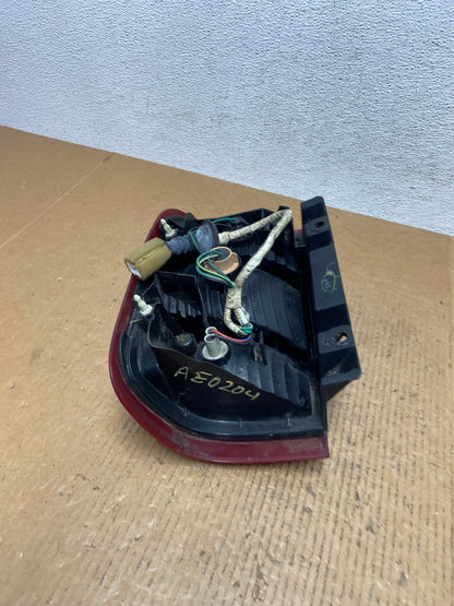 1999 to 2004 Nissan Pathfinder Right Passenger Rh Side Tail light AE0204 LK7