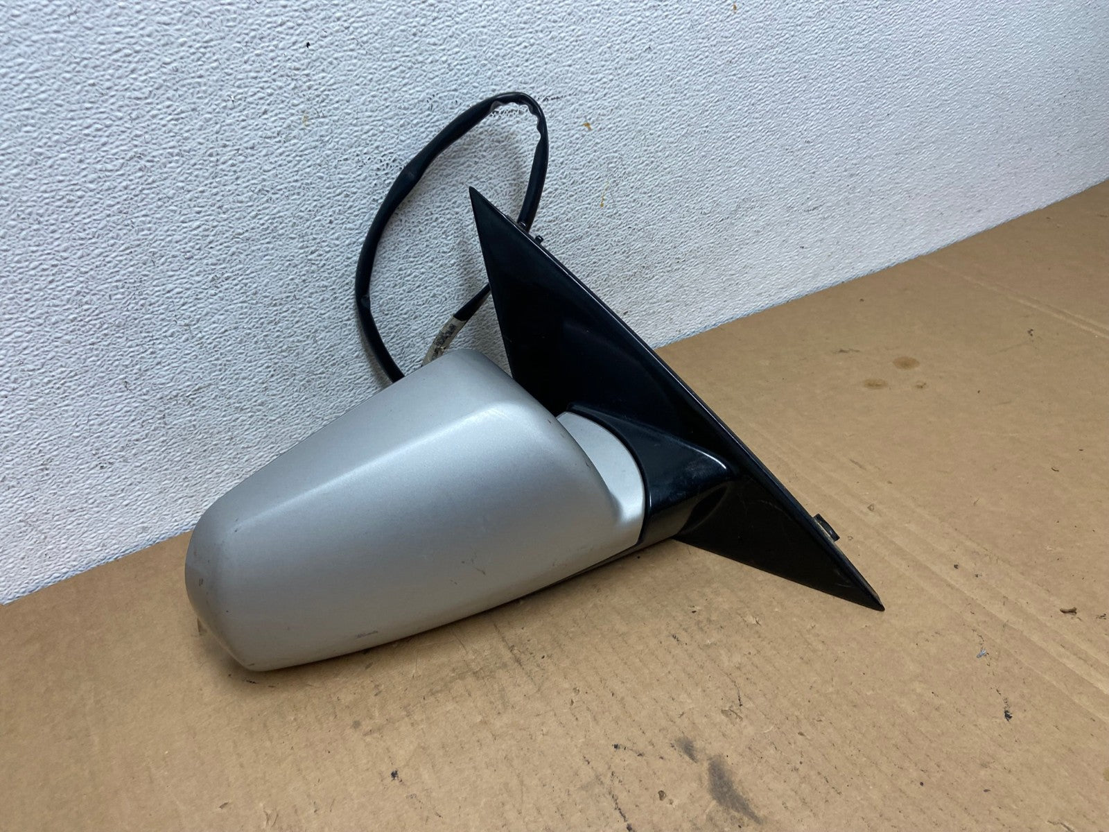 2005 to 2011 Cadillac STS Right Passenger RH View Door Mirror AD2692 LK2
