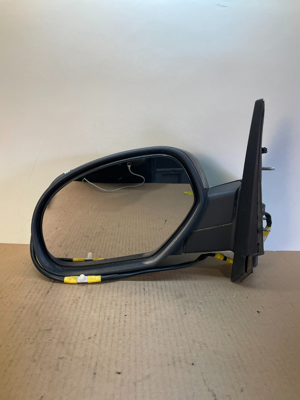 2007 to 2014 Gmc Yukon Left Driver LH Side View Door Mirror AI4162 DG7