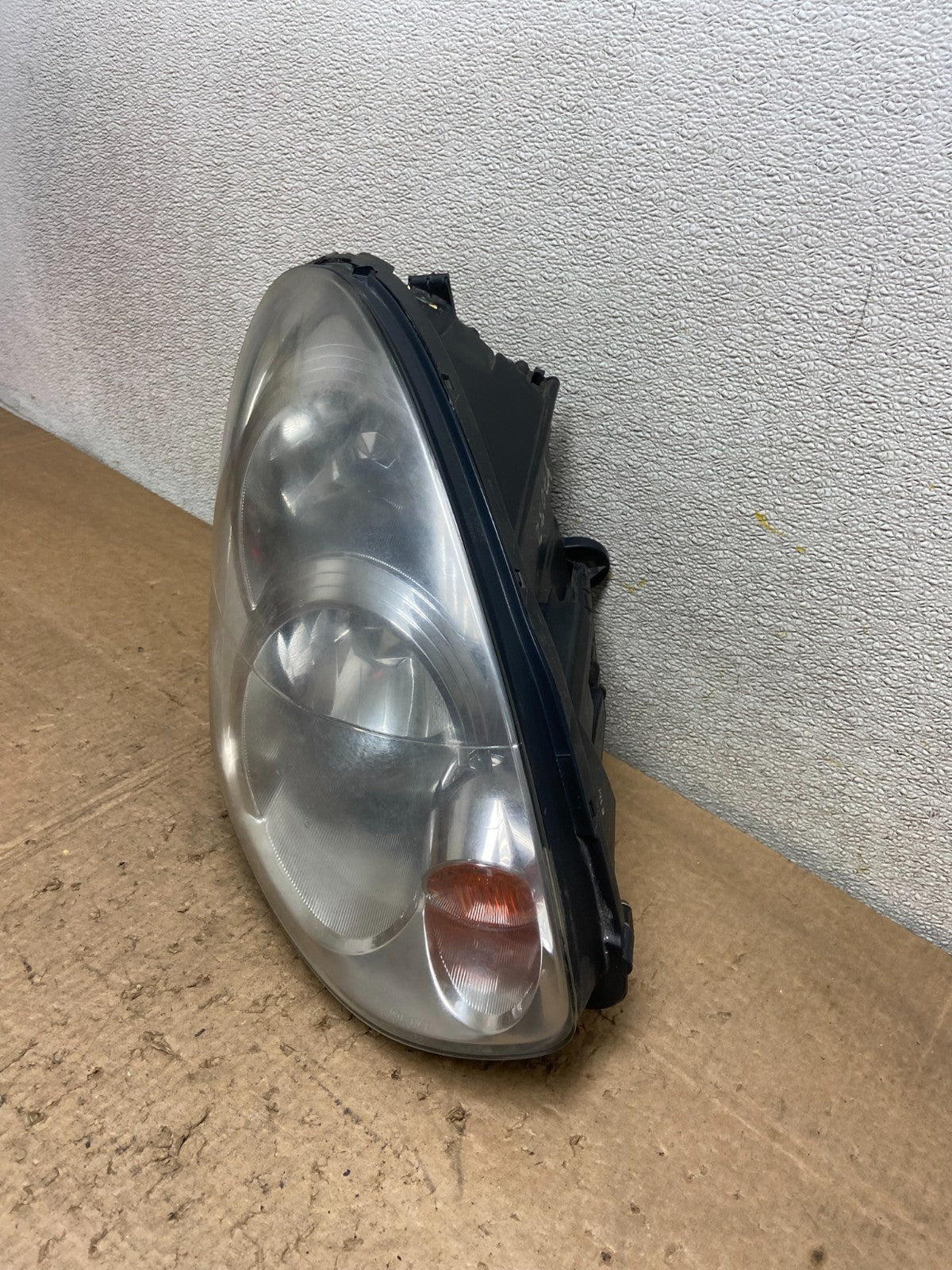2005-2006 Infiniti G35 Right Passenger Hid Xenon Headlight Sedan Oem Y7082 DW1