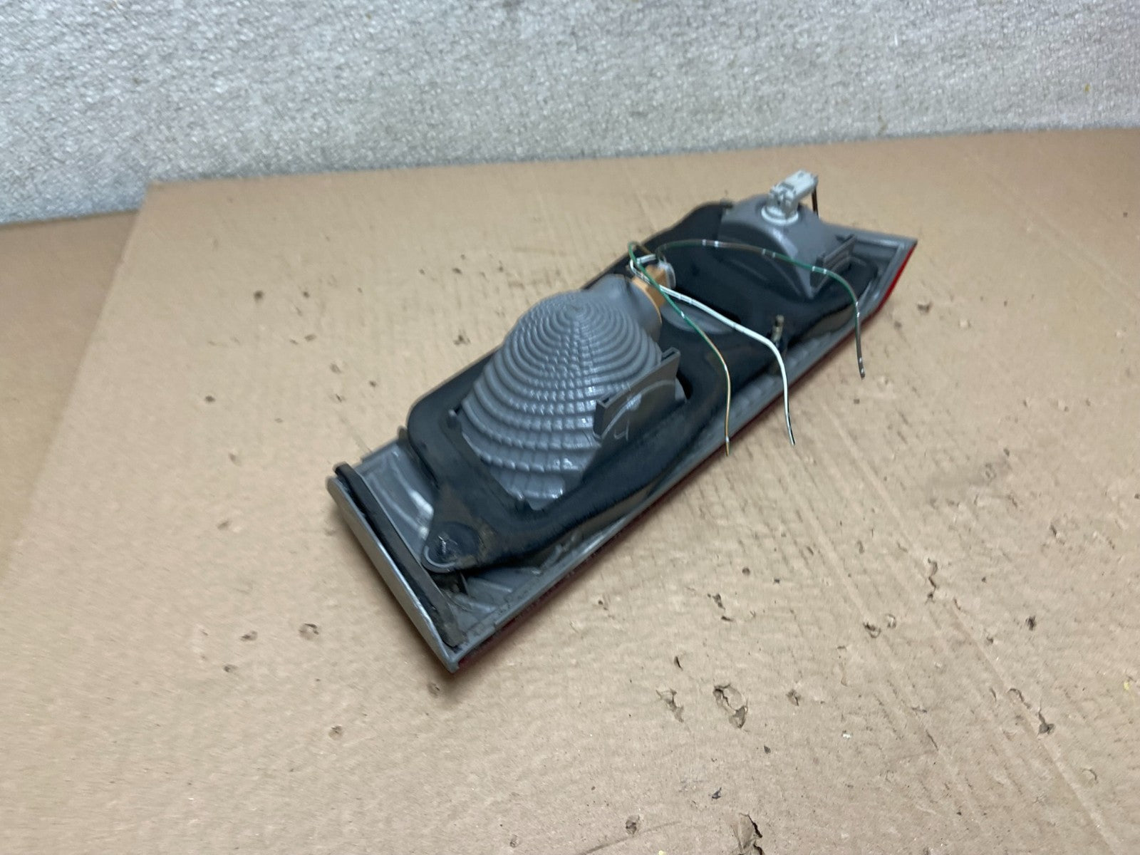 2000-2001 Toyota Camry Tail Light Left Driver LH Side Inner  AB2467 LK3