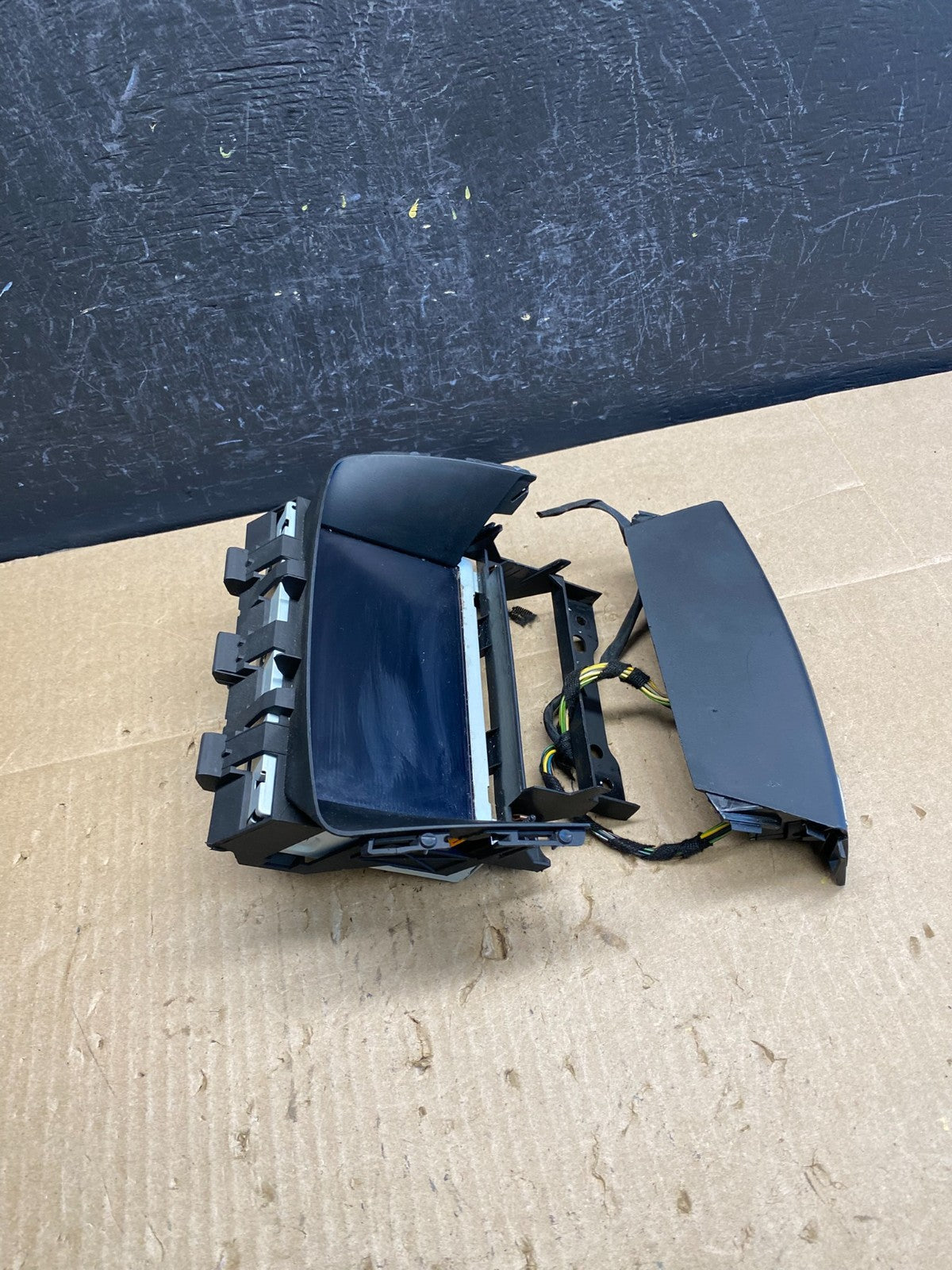 2012 2013 Buick Verano Emergency Hazard Light Switch Display Screen AC67041
