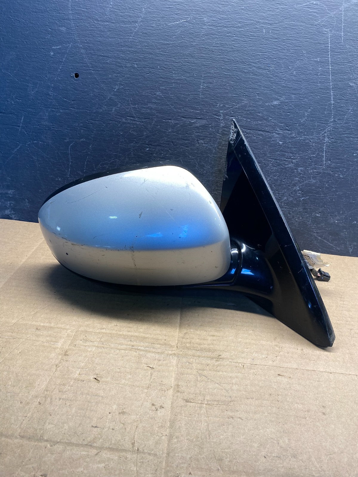 2013 to 2016 Nissan Pathfinder Right Passenger View Door Mirror AE8286 DW0