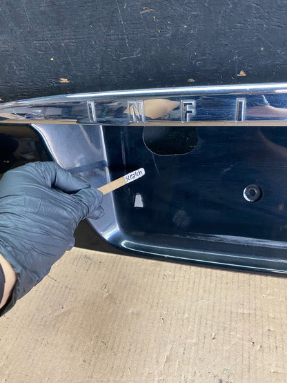 2000 2001 Infiniti I30 Rear Trunk Lid Finish Panel License Plate Trim P5956 DG4