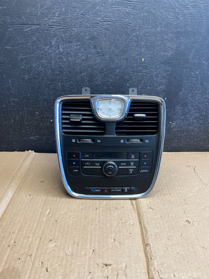 2011-2016 Chrysler Town Country Climate Control Panel Center Dash Trim AI2669 DG0