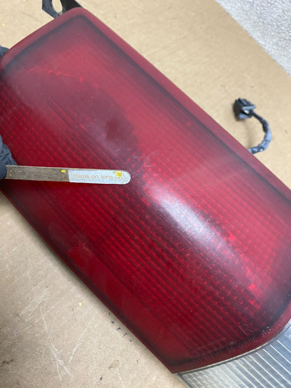 2001 2002 Chevrolet Express 1500 2500 3500 Right Passenger Tail Light W8457 DW6