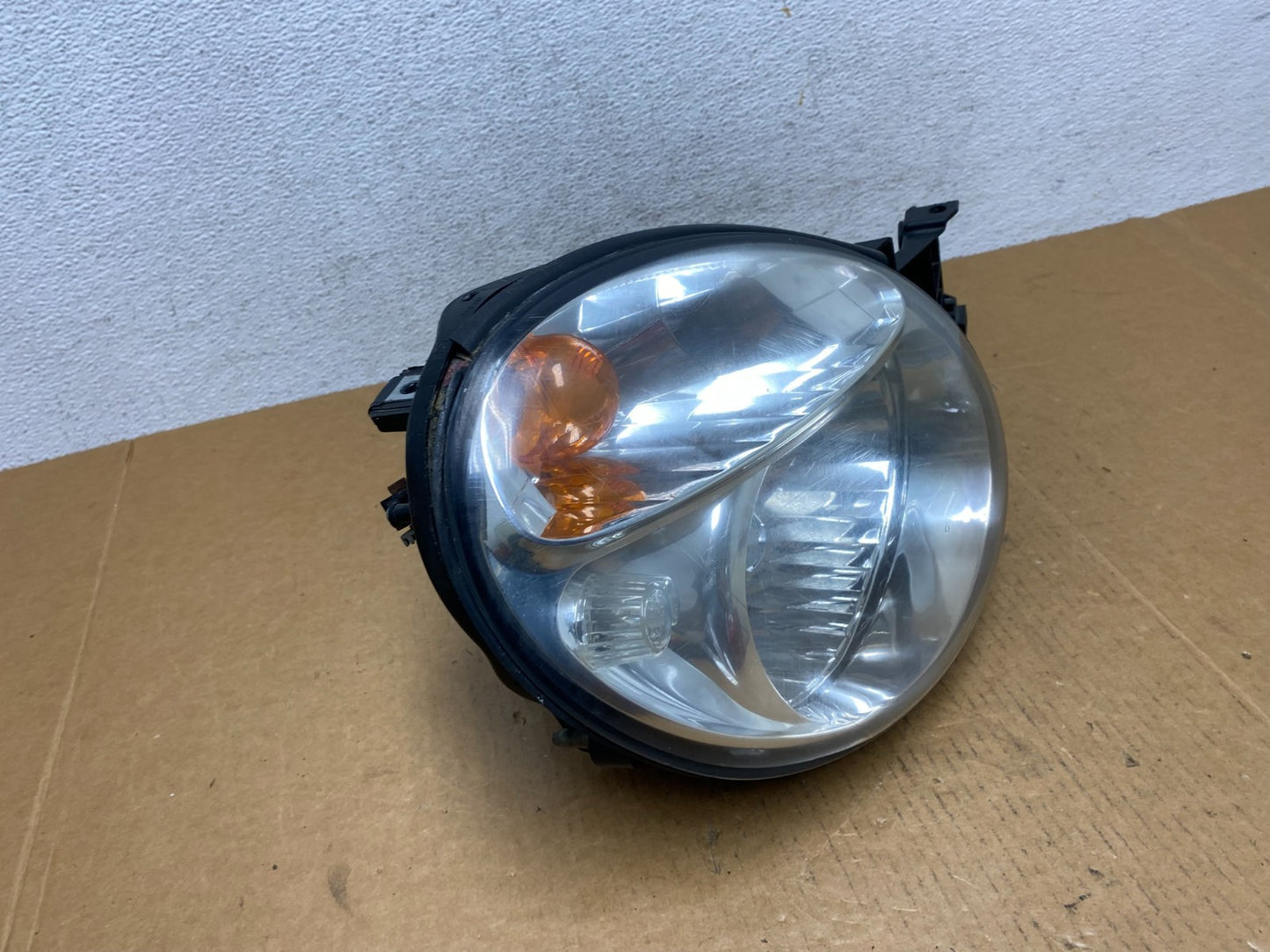 2002 to 2003 Subaru Impreza Right Passenger RH Halogen Headlight AD9184 DW2