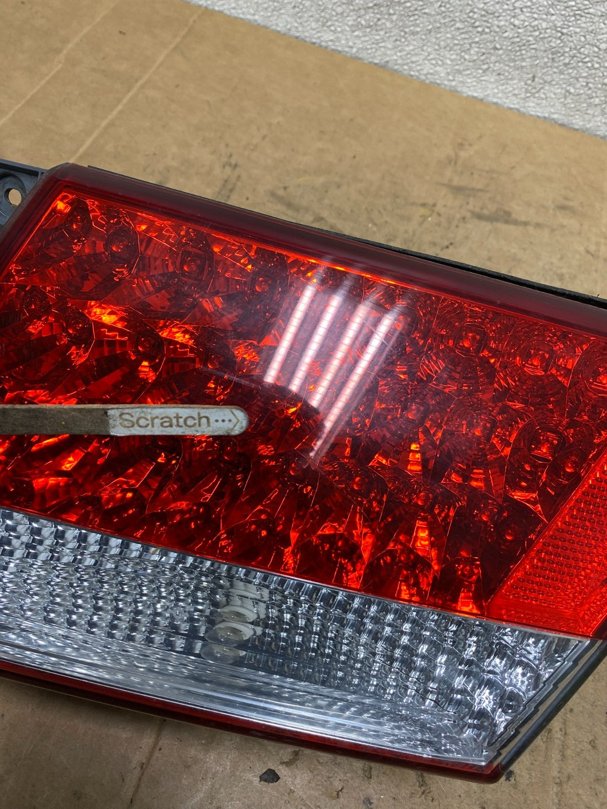 2006 2007 2008 2009 Hyundai Azera Right Passenger Inner Tail Light T3685 DW3