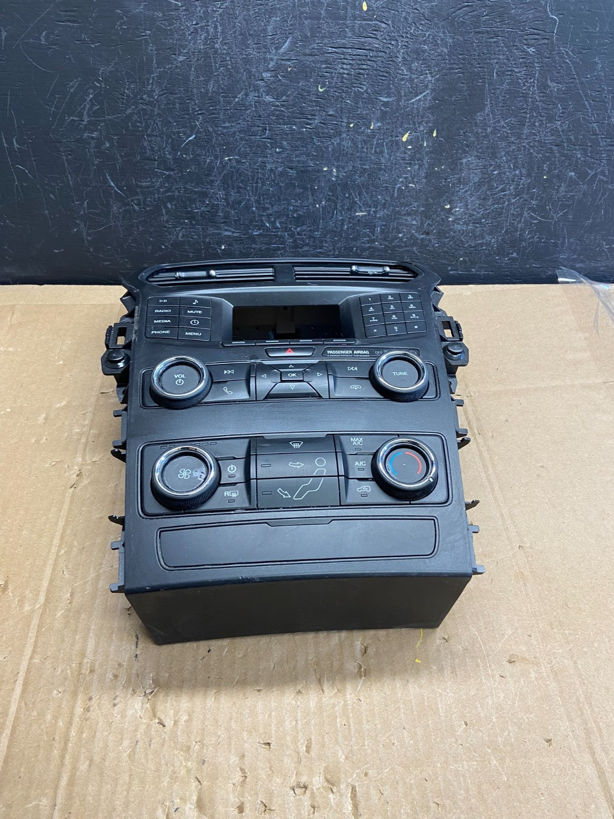 2016 to 2019 Ford Explorer Radio Climate Control Trim Bezel Panel ad2172 DG3