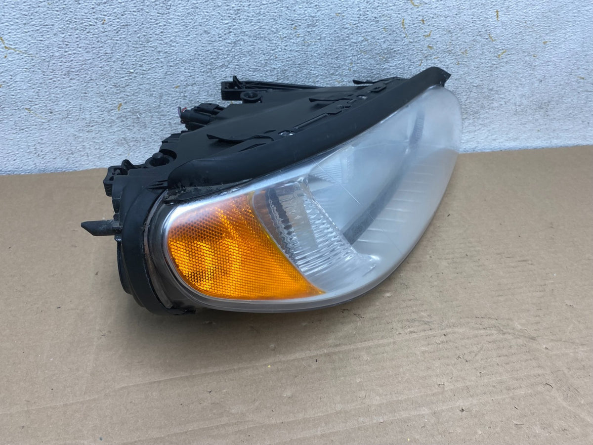 2008 to 2013 Volvo XC70 V70 S80 Right Passenger Side Halogen Headlight AH9382 DW2