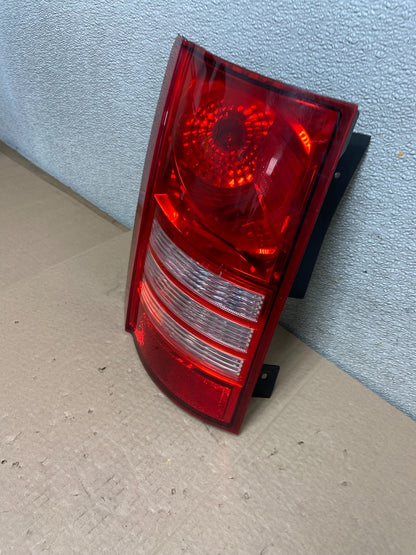 2008-2010 Chrysler Town and Country Left Driver Tail Light Oem AB2415 LK1