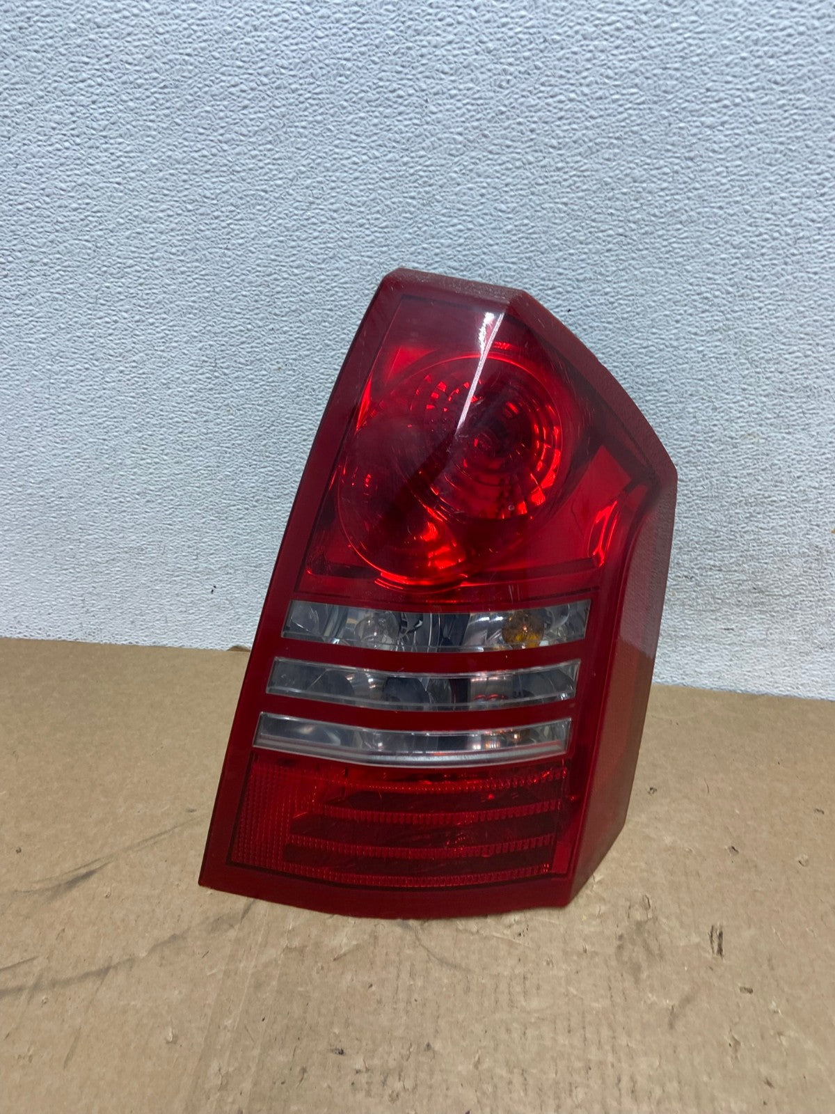 2005 2006 2007 Chrysler 300 Right Passenger Rh Side Tail Light AG0506 LK0