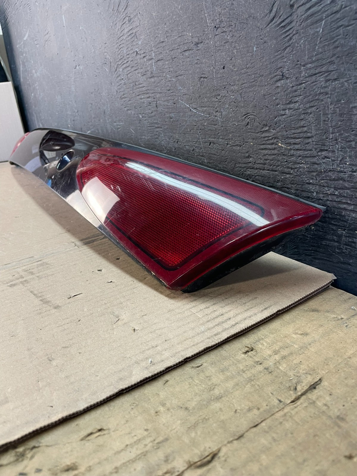 1998-2003 Ford Escort Sedan Rear Center Lid Mounted Tail Light ad8583 DG1