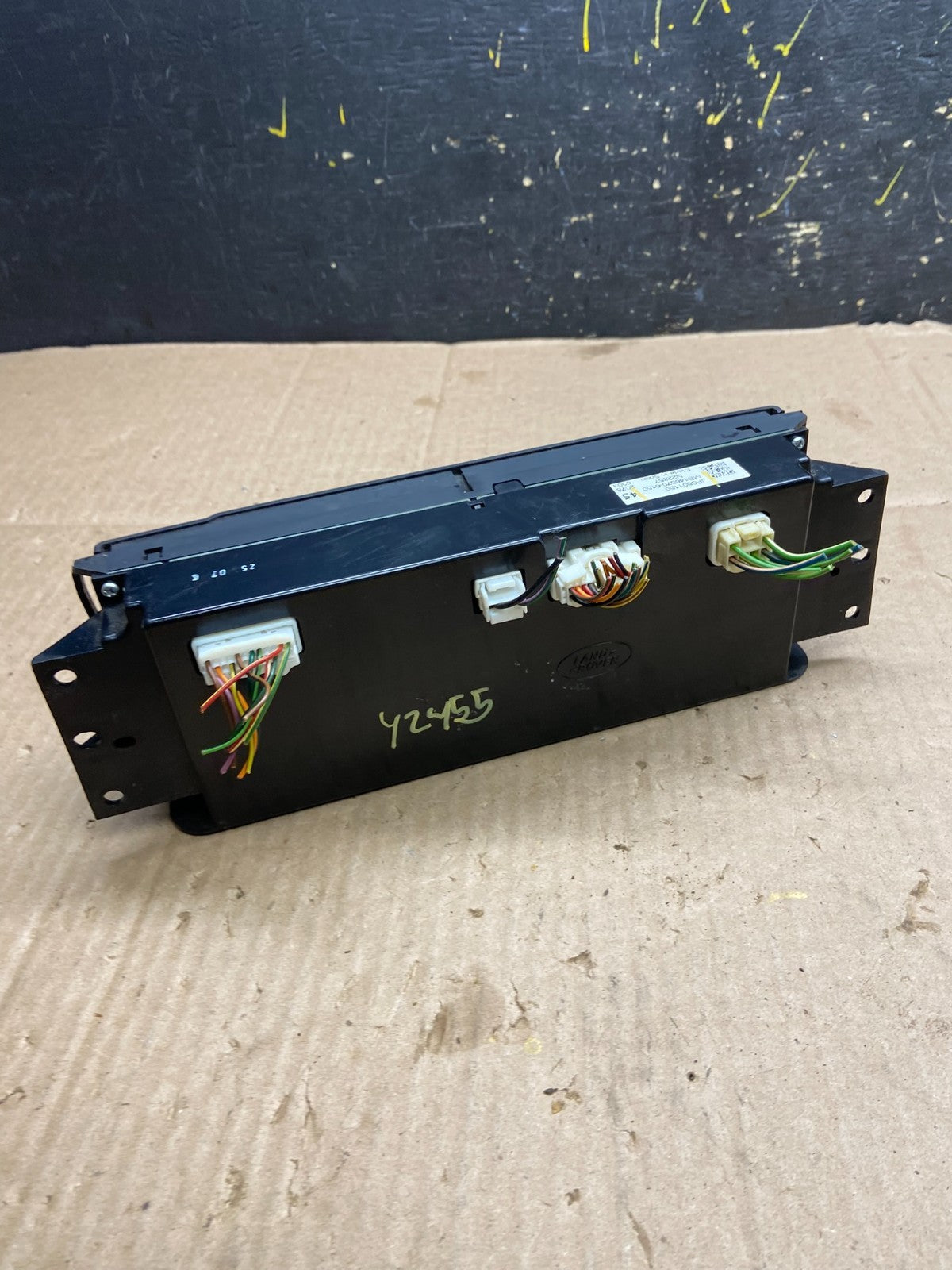 2008 to 2009 Land Rover Range LR3 AC Heater Climate Control Module Y2455 DG3