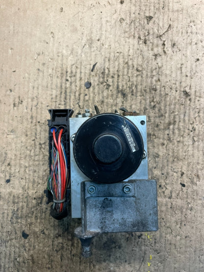 2002-2005 Mercedes W203 C230 CLK500 ABS Anti Lock Brake Pump Module S8428 DG5
