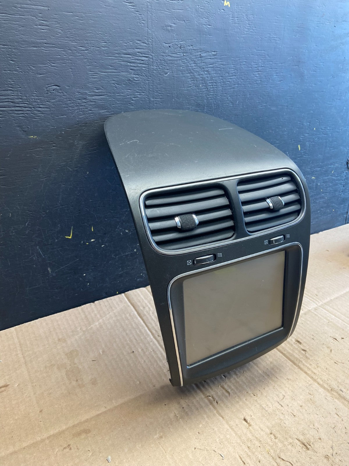 2011 to 2019 Dodge Journey 8.4 Radio Display Screen Air Vents AA8084 DG2