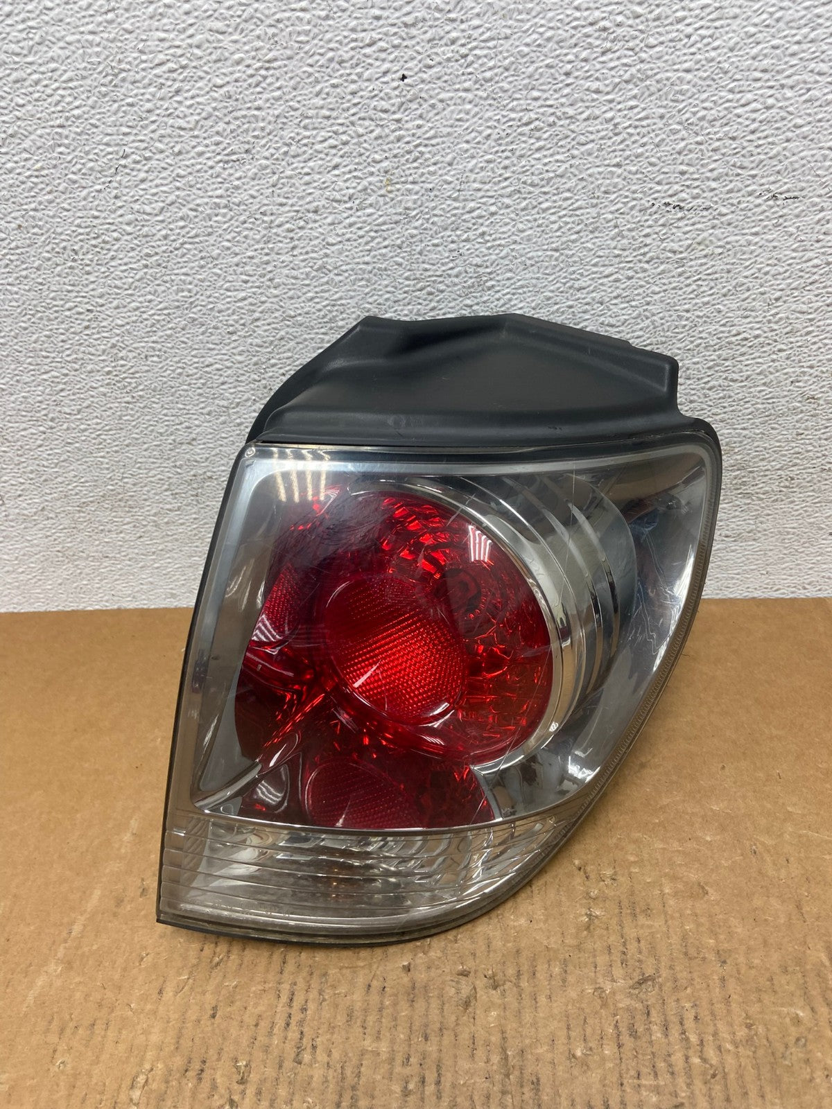2001 2002 2003 Lexus Rx300 Right Passenger Rh Side Tail Light AE0246 LK0