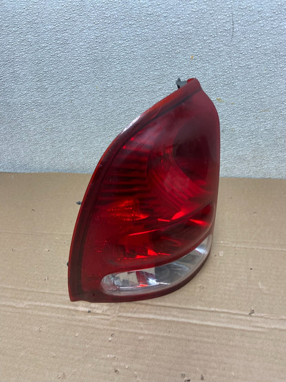 2004 to 2007 Buick Rainier Left Driver LH Tail Light OEM AB1284 LK2