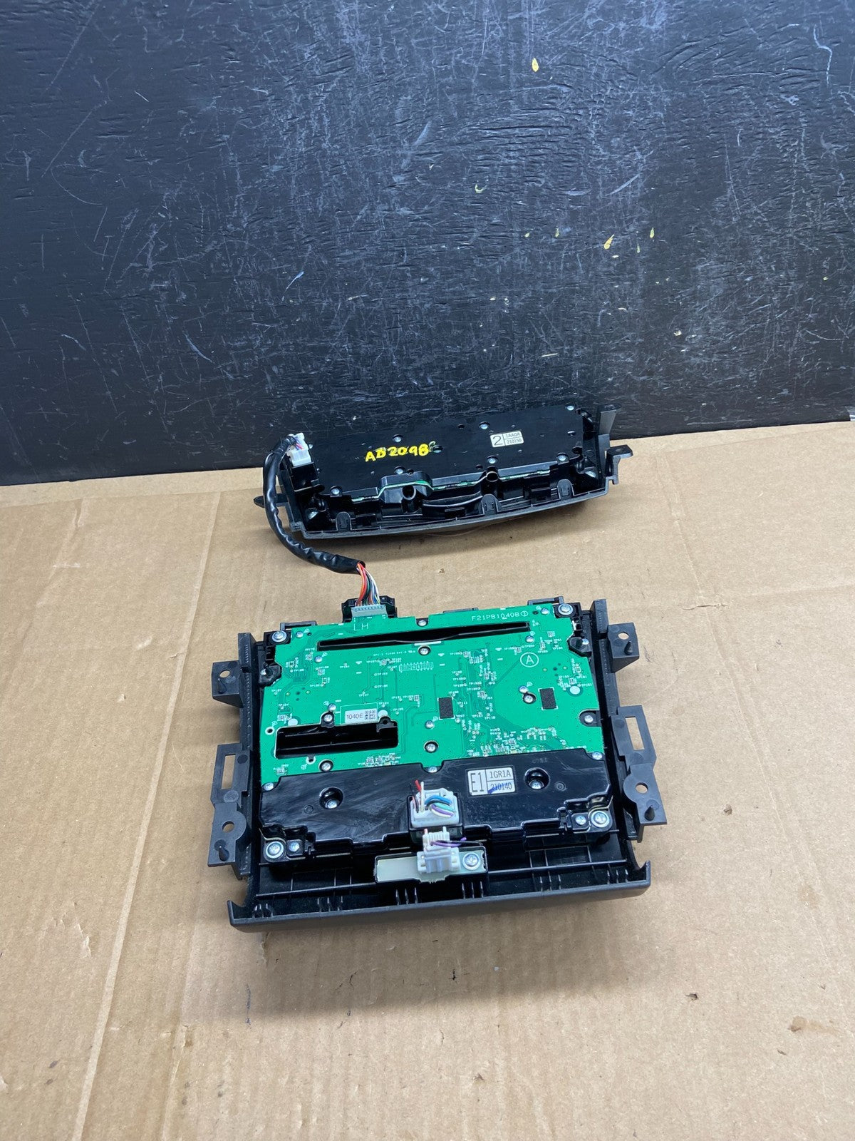 2010 - 2014 Nissan Murano Temperature Climate + Radio Control Panel AD2098 DG3