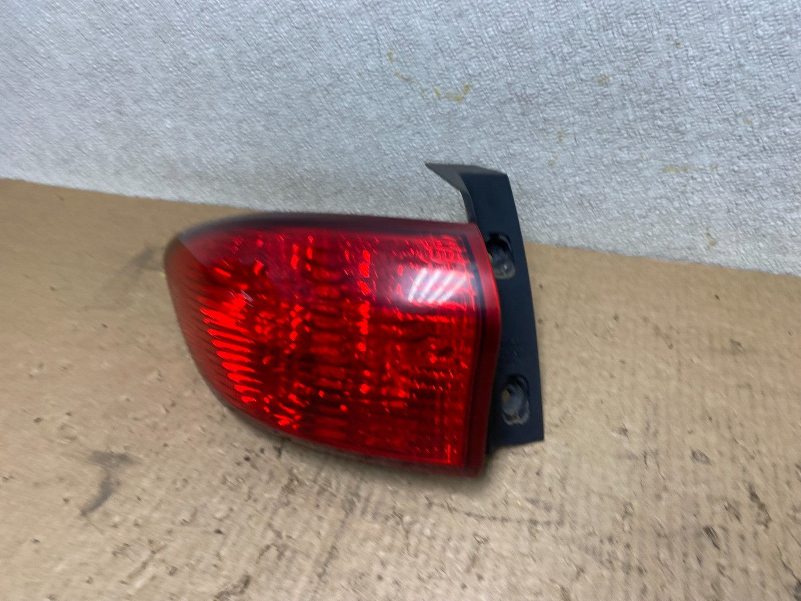 2006-2007 Subaru Tribeca B9 Left Driver Lh Side Tail Light Oem W5501 DW1