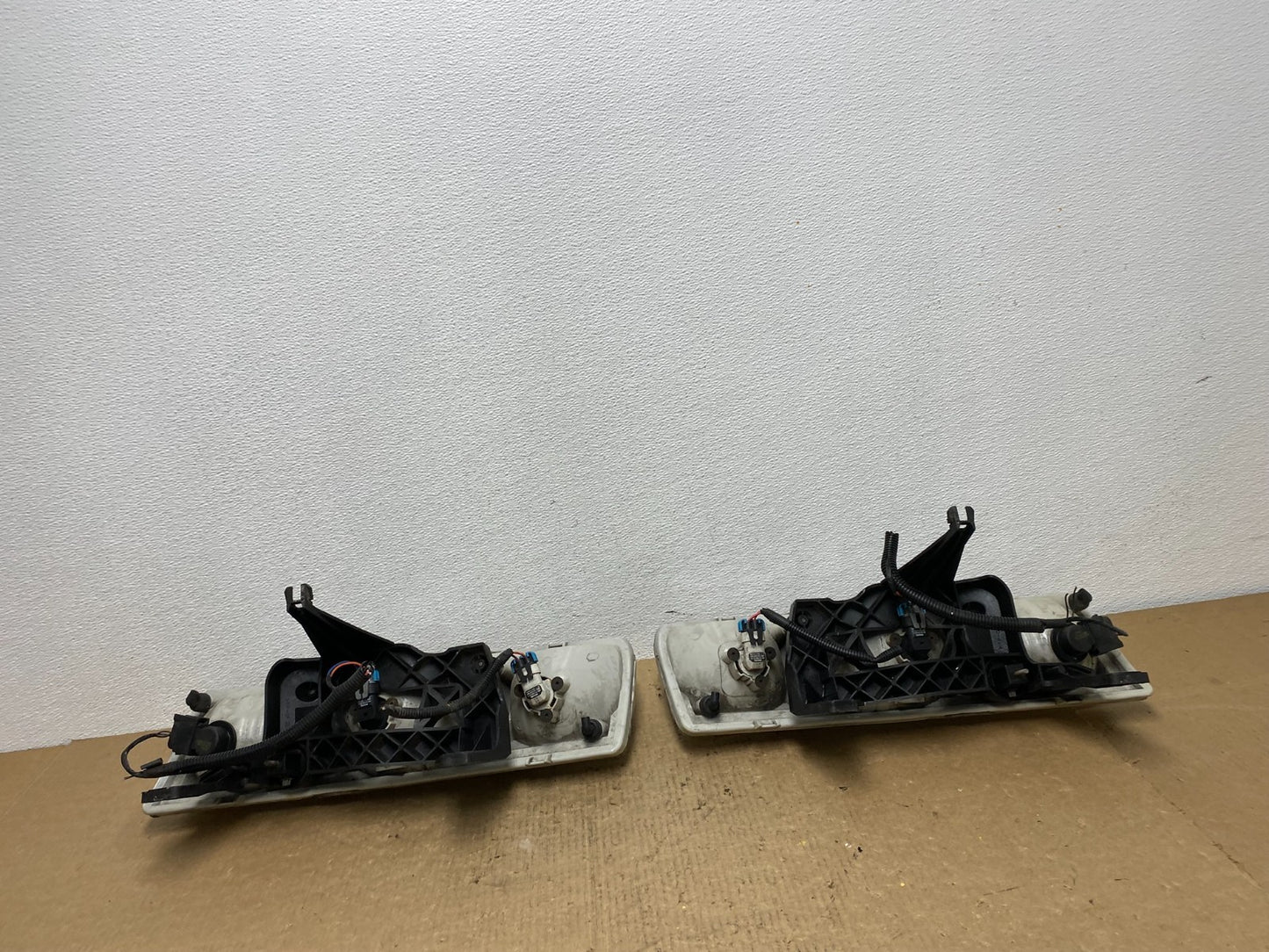 2002 2003 2004 Saturn Vue Left+Right Set Side Headlights Oem AC1609 DW8