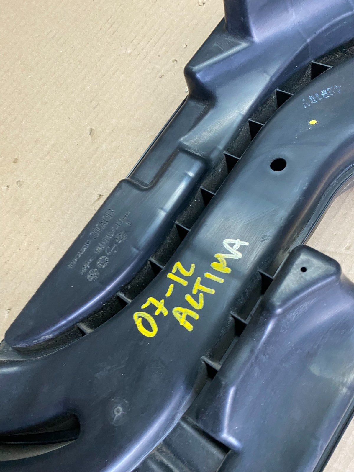 2013 to 2018 Nissan Altima 2.5L Air Duct Tube Resonator 16554-JA000 u7289 DG8