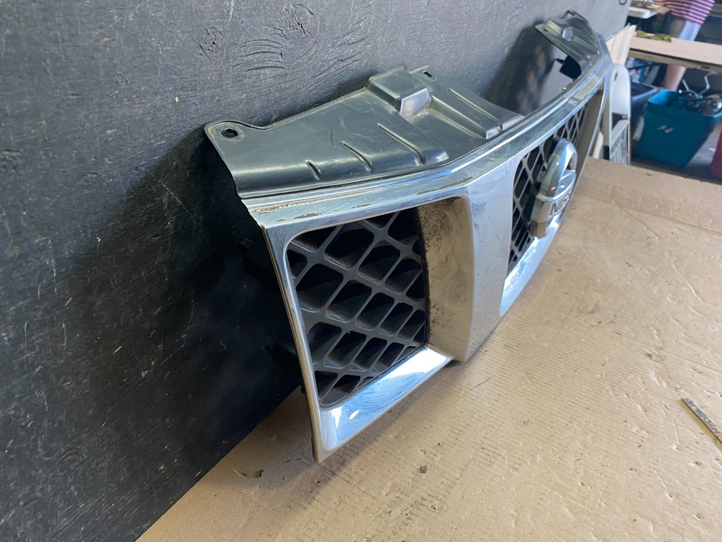 2005 2006 2007 Nissan Pathfinder Chrome Front Upper Grill Grille Oem P5982 DG2