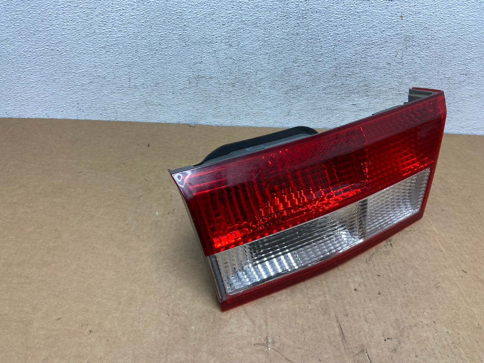 2003-2004 Honda Accord Sedan Left Driver LH Inner Tail Light AD6105 LK2