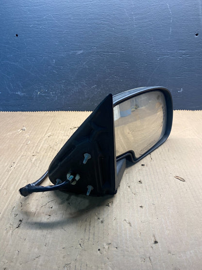 2003-2006 Chevrolet Tahoe Suburban Right Passenger Turn Door Mirror AC7913 DG9