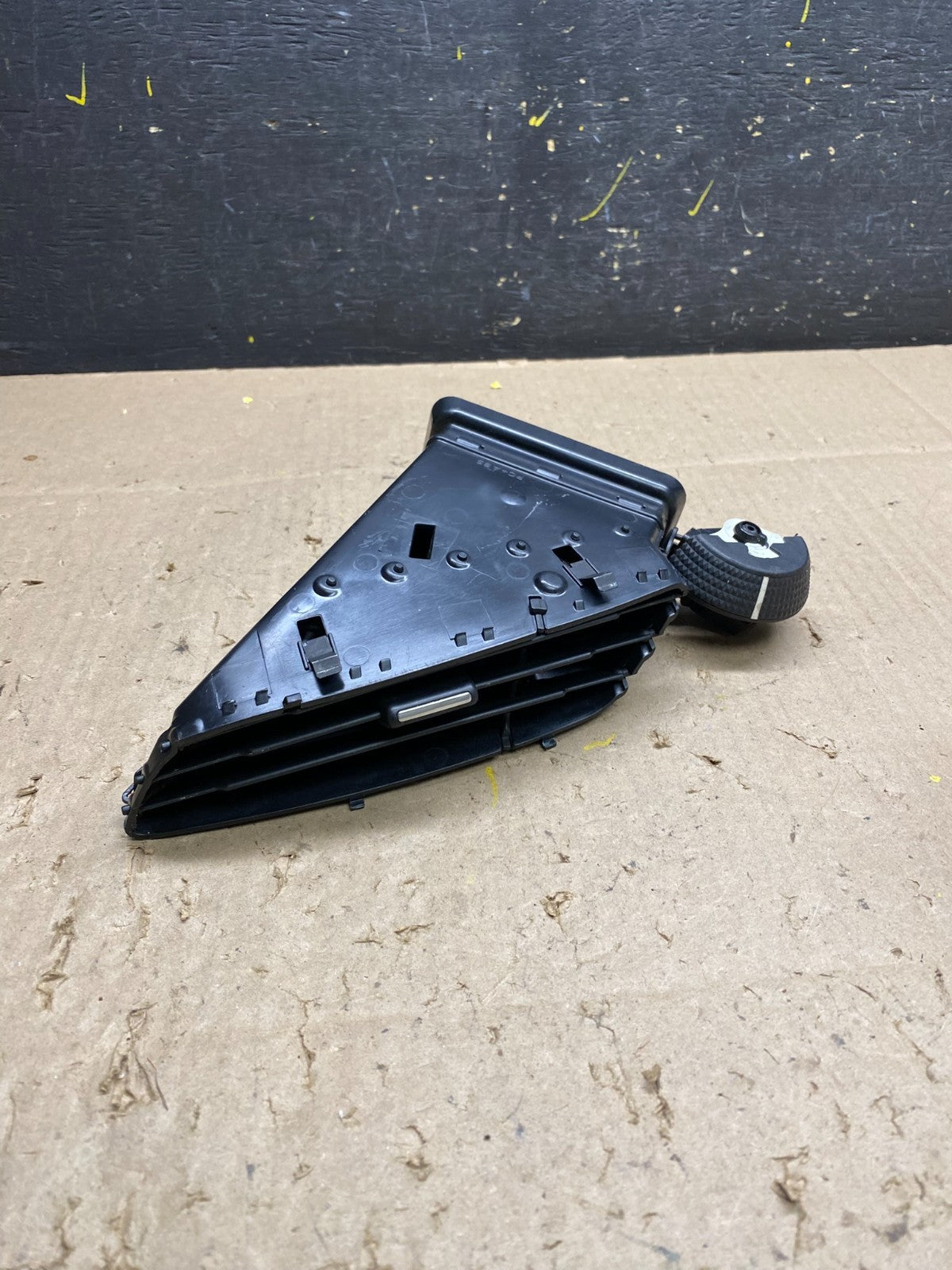 2013 to 2016 Ford Escape Left Driver Side Dash Air Vent Oem U4818 DG0