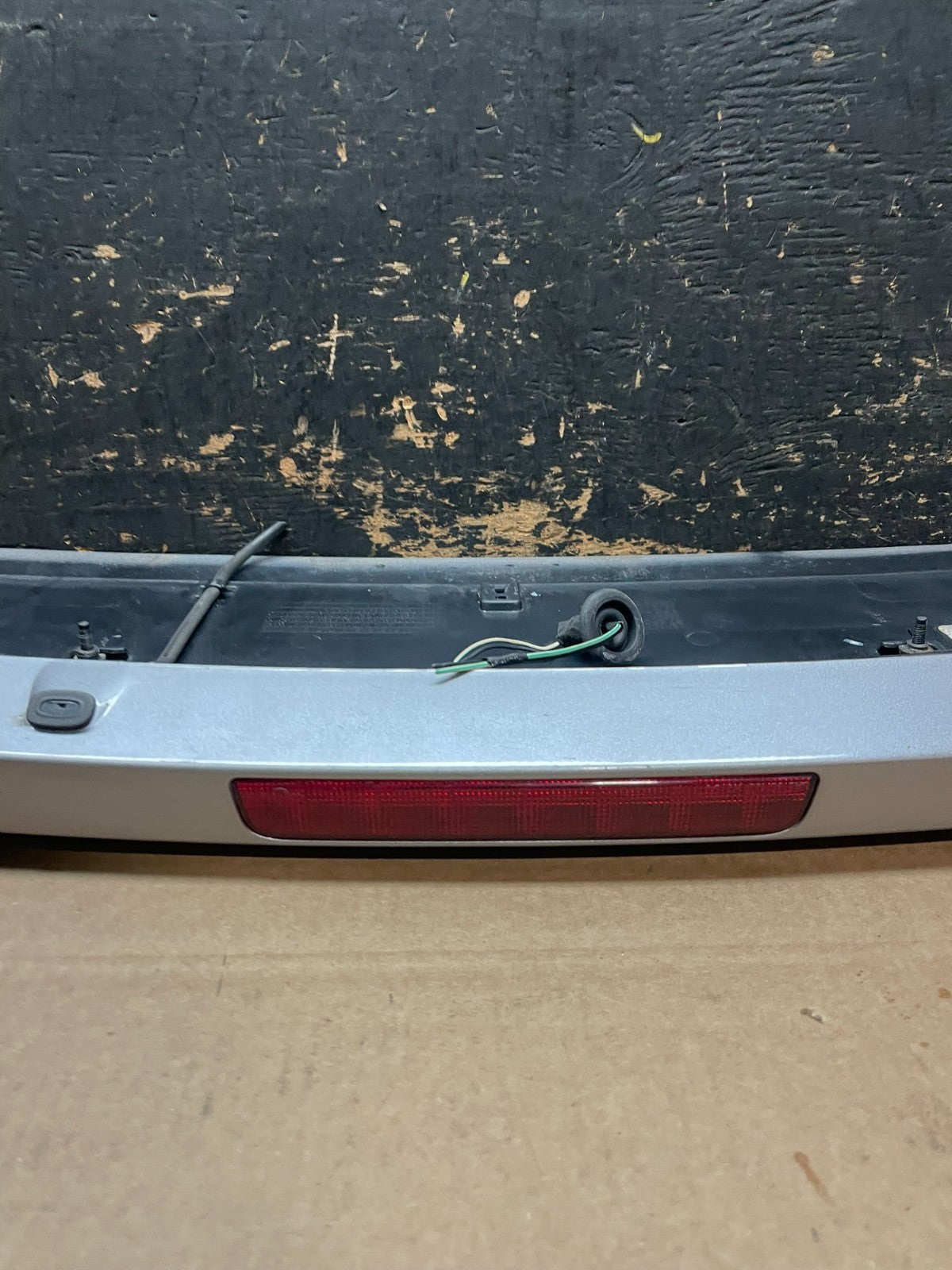 2011 to 2016 Chrysler Town & Country Rear Back Wing Spoiler y9318 DG5
