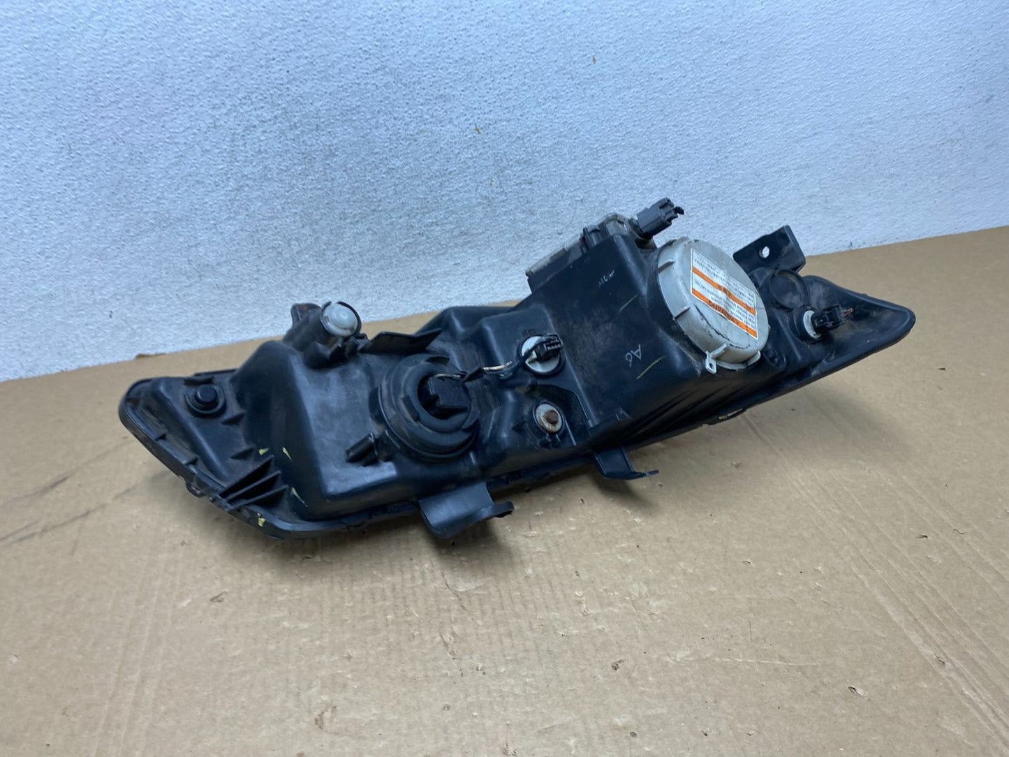 2004 to 2008 Acura TSX Left Driver Side Xenon HID Headlight AG0482 DW6