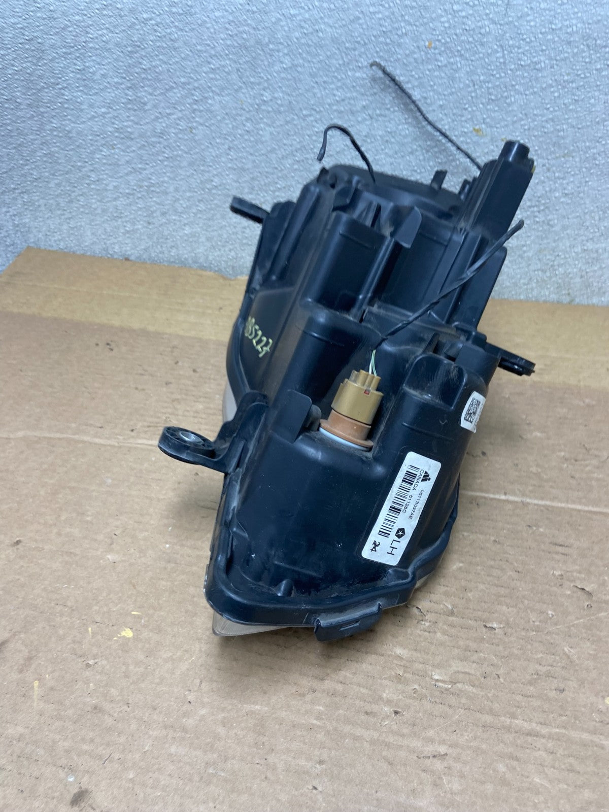2008 to 2016 Chrysler Town and Country Left Driver Lh Side Headlight AB5227 DW6