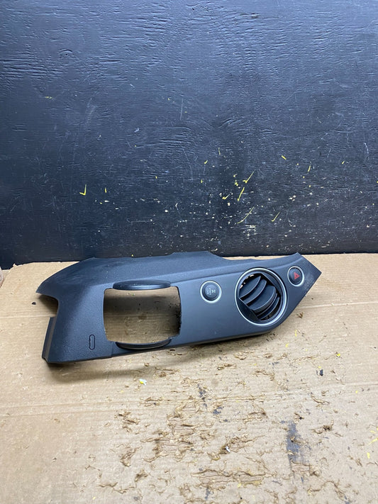2009 - 2015 Honda Pilot Left Dash Vent Center Panel Bezel OEM X1601 DG0