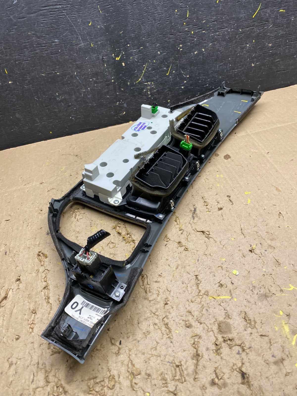 2005 to 2010 Honda Odyssey Radio Climate Control Dash Trim Bezel U5792 DG5