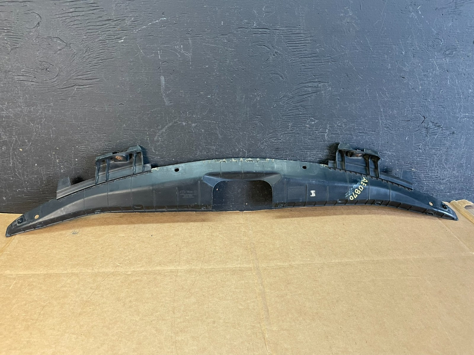2011-2015 Hyundai Sonata Hybrid Front Bumper Radiator Cover Grille AE0870 DG3