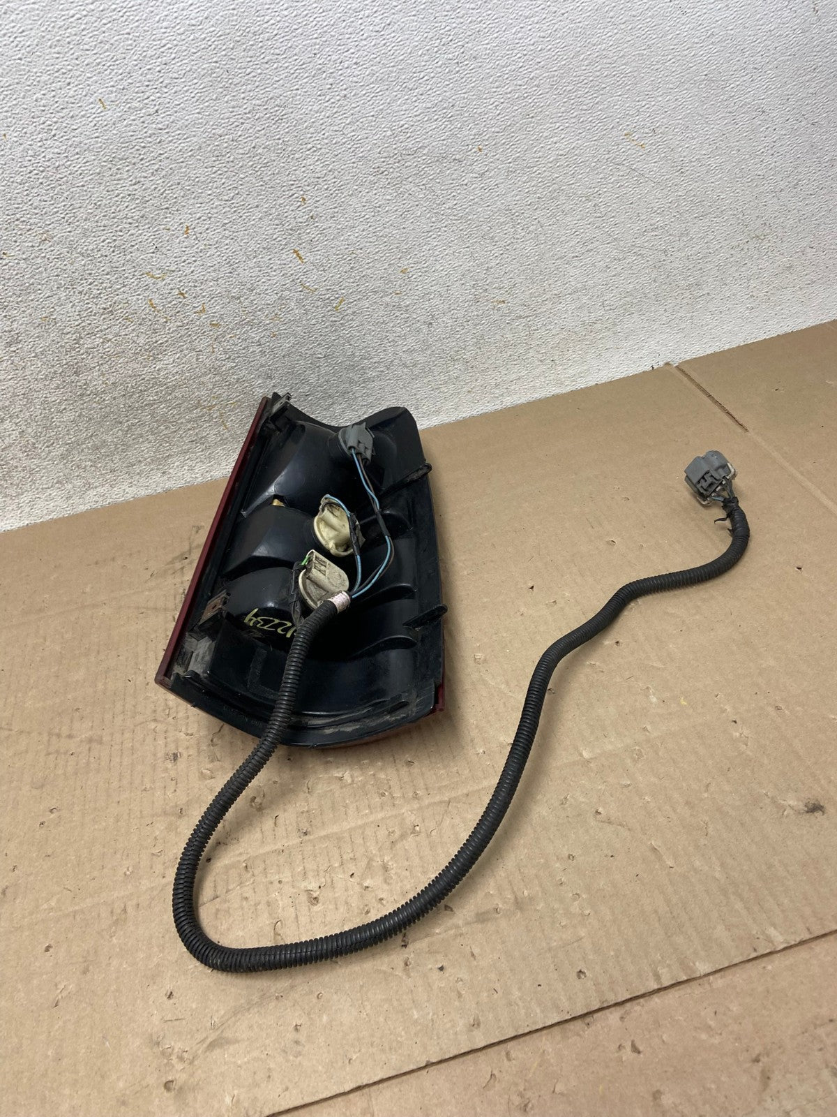 1999-2002 Chevrolet Silverado 1500 Left Driver Lh Side Tail light AI2234 LK7