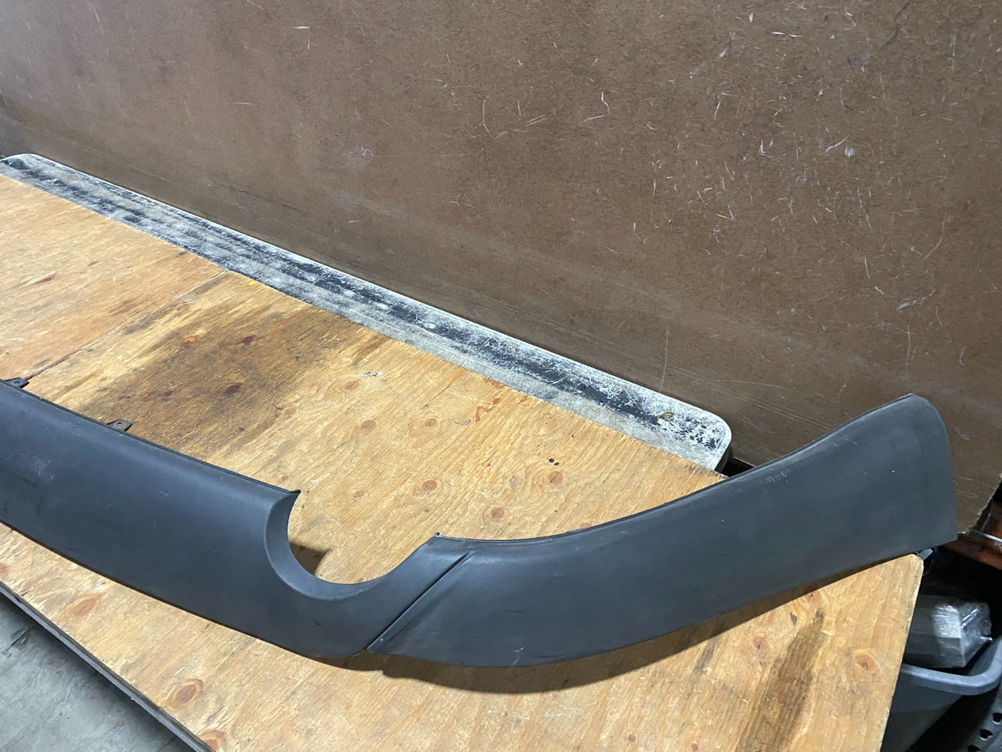 2009 to 2012 Lincoln MKS Rear Lower Bumper Cover Valance OEM X0303 PS4