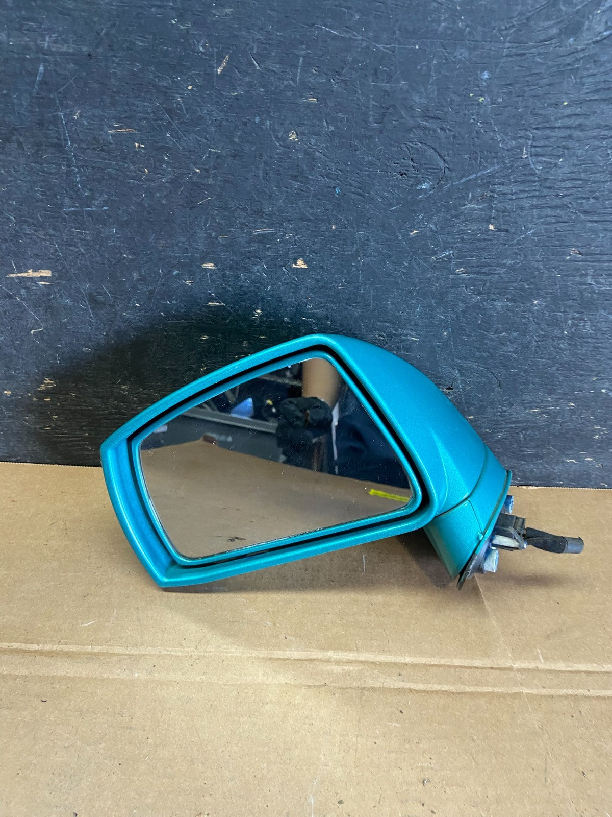 2005 to 2008 Hyundai Tiburon Left Driver LH Side View Mirror Power Q8220 DG8